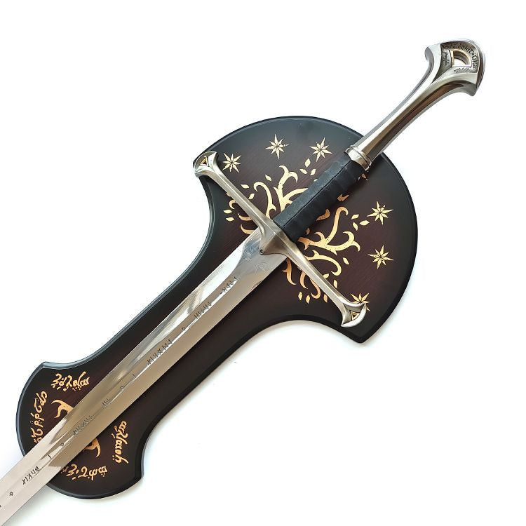 LORD OF THE RINGS Deluxe Anduril with Display Plaque