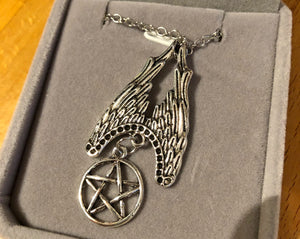 Pendant Pentagram Wings-The Sword Stall