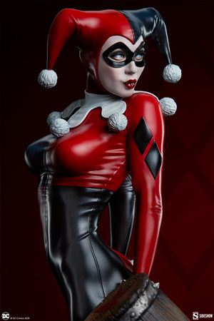 Sideshow Harley Quinn Premium Format Figure