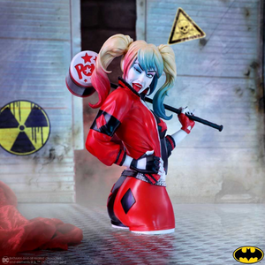 Harley Quinn – Official DC Collectible Bust