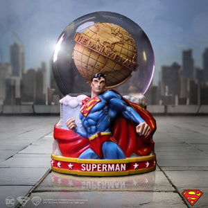 DC – Official The Daily Planet Superman Snow Globe