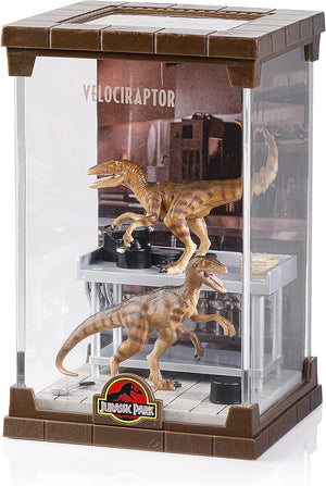 Jurassic Park – Official Velociraptor Diorama