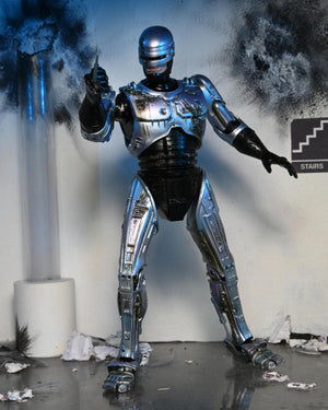 RoboCop – Official Ultimate Battle-Damaged RoboCop with Chair Figure