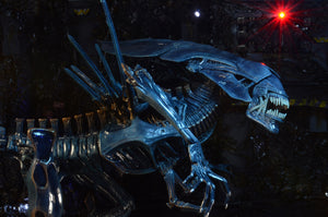 Aliens – Official Xenomorph Queen Ultra Deluxe Action Figure
