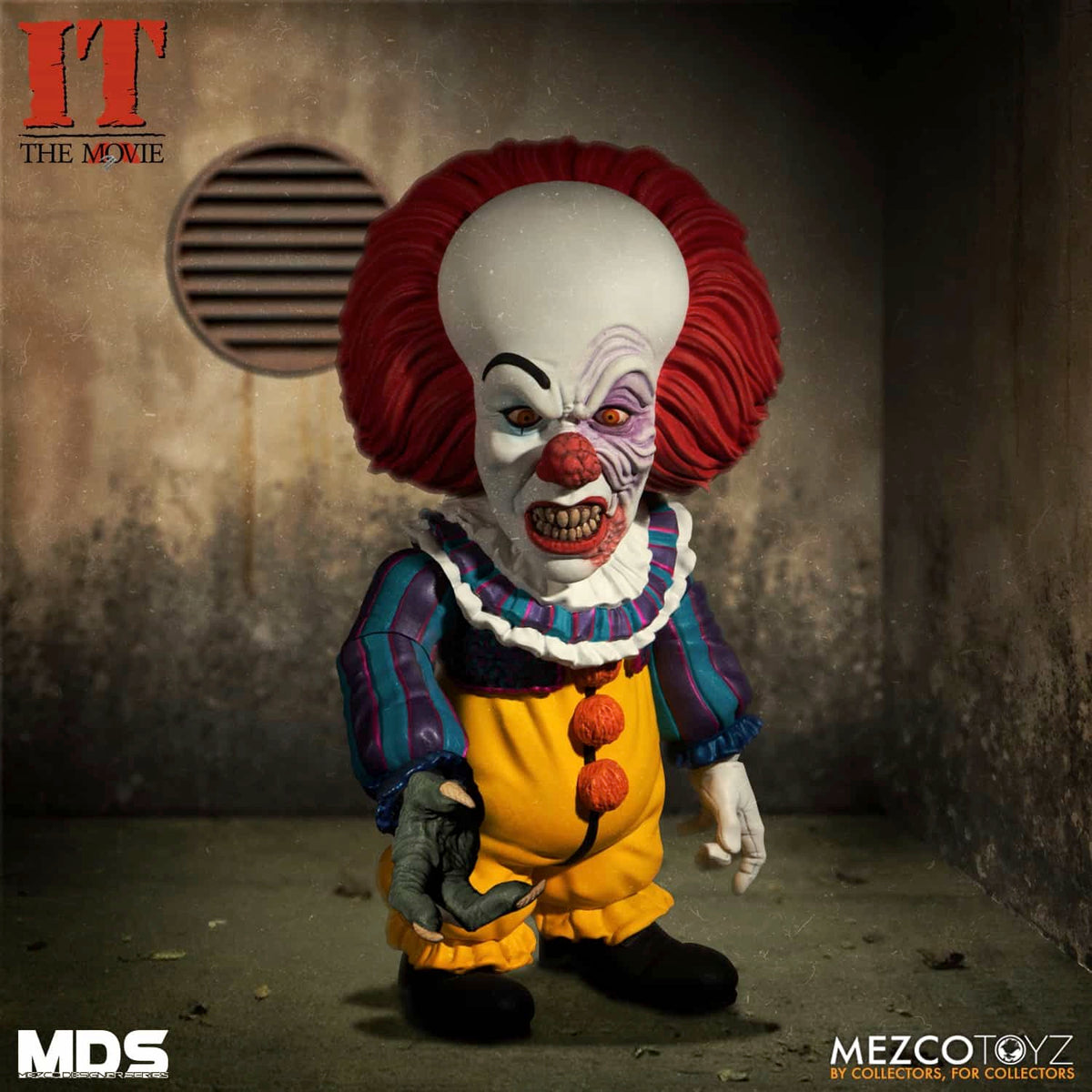 IT – Pennywise Designer Series Deluxe Figure