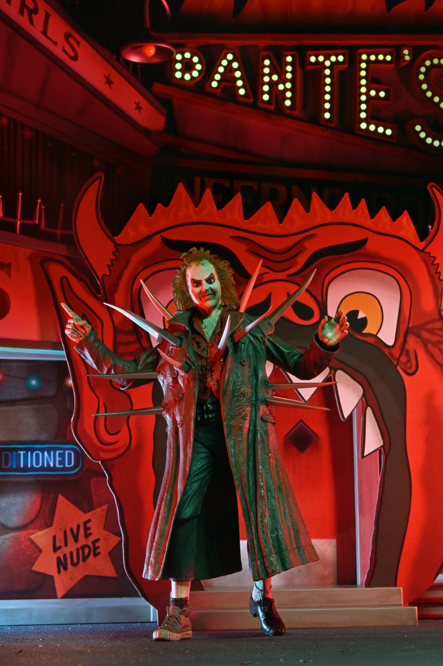 Beetlejuice - Inferno Room Deluxe Set Diorama With Exclusive Beetlejuice Action Figure