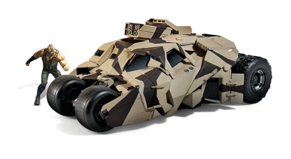 The Dark Knight – Moebius Models 1:25 Armoured Tumbler Kit with Bane Figure