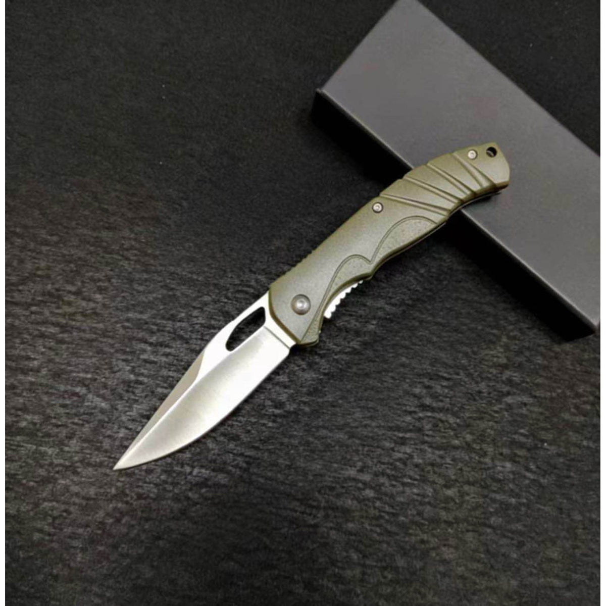 Olive Compact