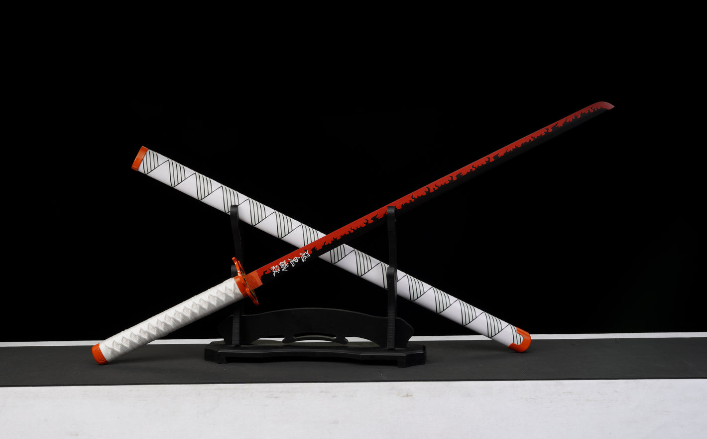 Demon Slayer - Kyojuro Rengoku Red Nichirin Display (Straight Blade) Katana