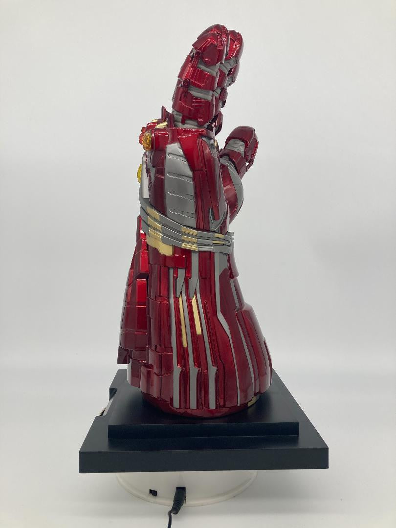 Deluxe Metal Iron Man Infinity Gauntlet