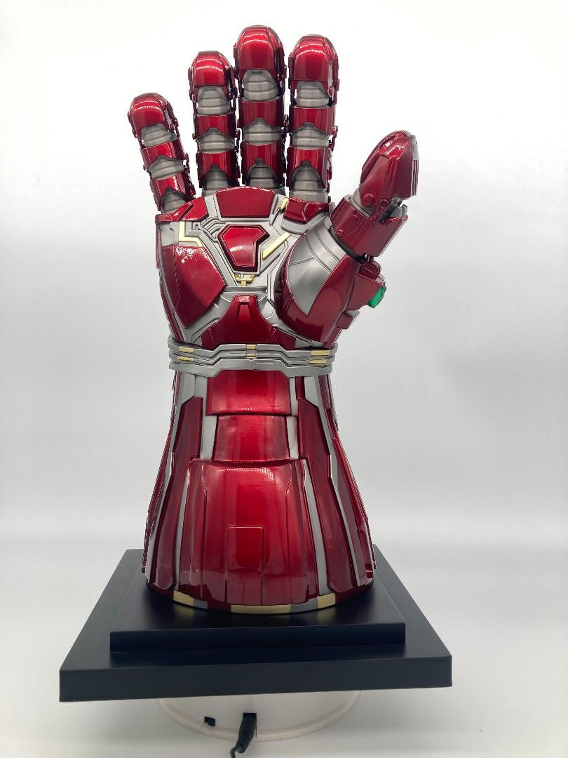 Deluxe Metal Iron Man Infinity Gauntlet