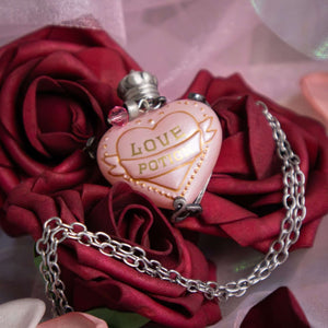 Harry Potter - Love Potion Pendant and Display