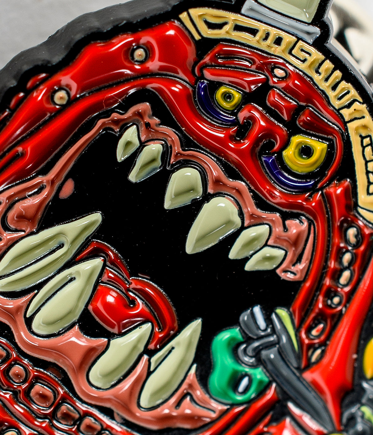 Warhammer 40,000: Novelty Red Gobbo & Squig Bauble with Pin Badge