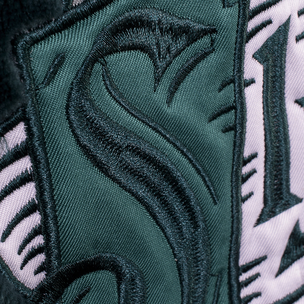Harry Potter: Slytherin Oversized Hoodie Blanket