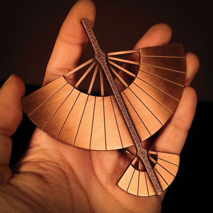 Avatar: The Last Airbender – Official Aang’s Glider Mini Metal Replica