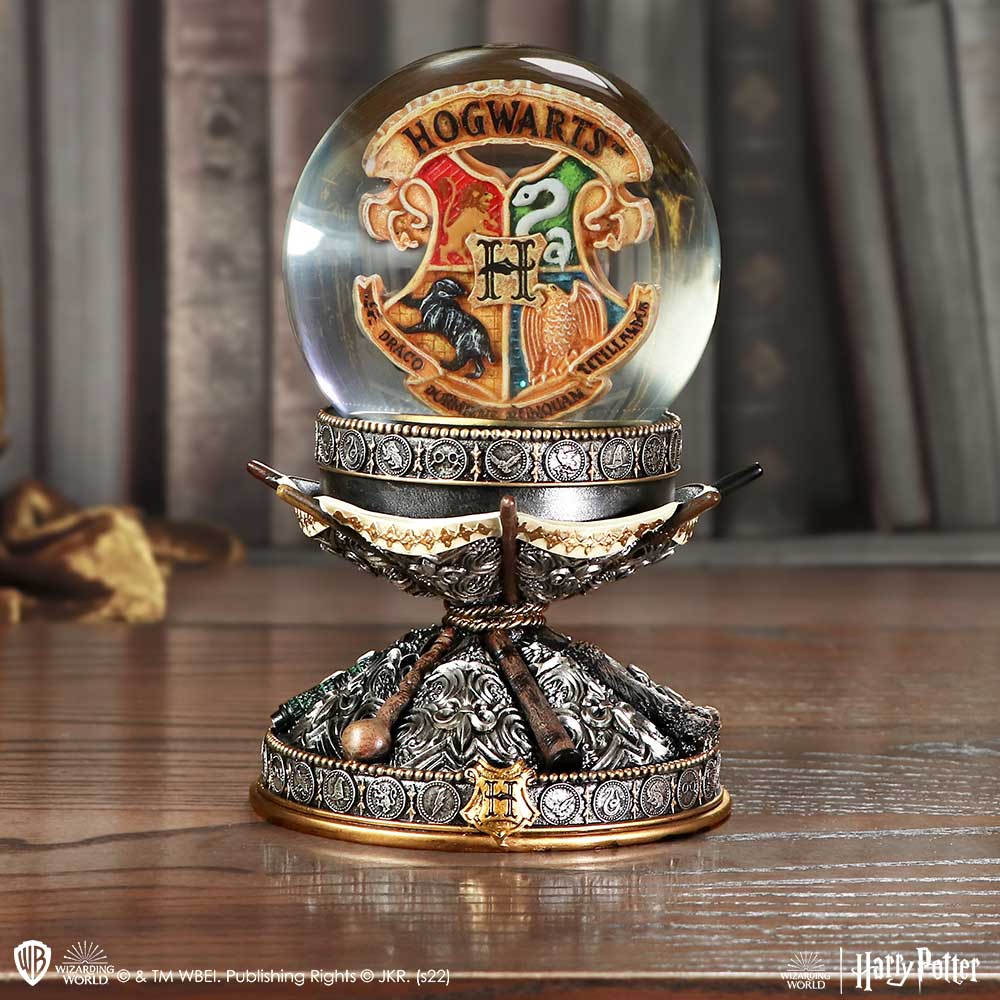 Harry Potter - Official Wand Snow Globe