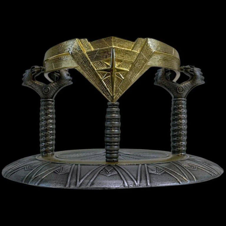 Wonder Woman - The Official Amazon Tiara Limited Edition Prop Replica