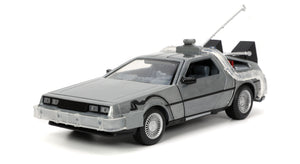 Back to the Future Part 1 – 1:24 DeLorean Time Machine with Hook