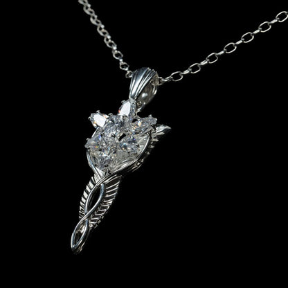 The Lord of the Rings - Official Weta Workshop Arwen Evenstar Pendant & Chain (Sterling Silver)
